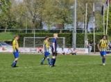 S.K.N.W.K. Onder 23 speelt toernooi bij v.v. O.F.B. maandag 21 april 2025 (2e Paasdag) (315/390)